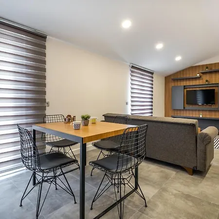 Apart-hotel Stayhereapartments 3*