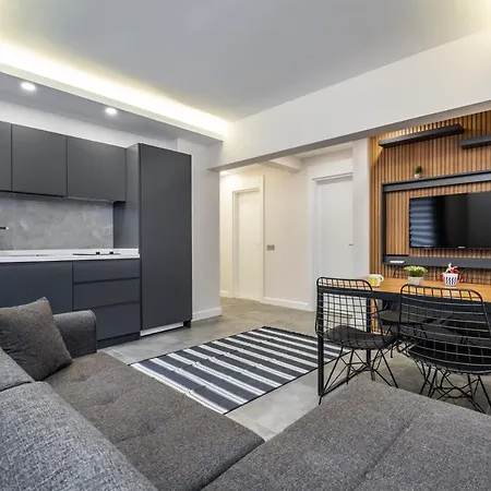 Aparthotel Stayhereapartments 3*